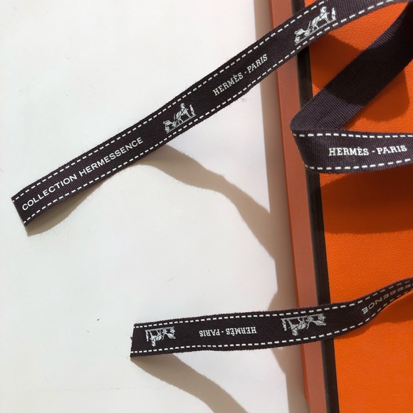 Hermes Grosgrain Gift Ribbon for Hair Tie 16.5” - Picture 2 of 3